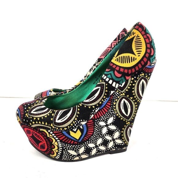 Lovely People African Print Ankara Fabric Round Toe Wedges 6" Pumps Heels sz 7 - Picture 3 of 8